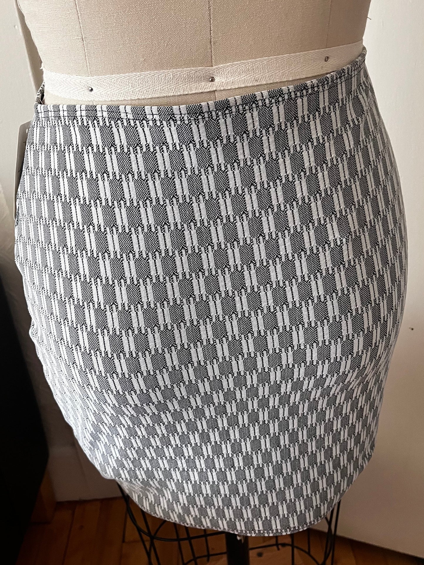 RTS Evan mini skirt S/M (black and white jacquard knit)