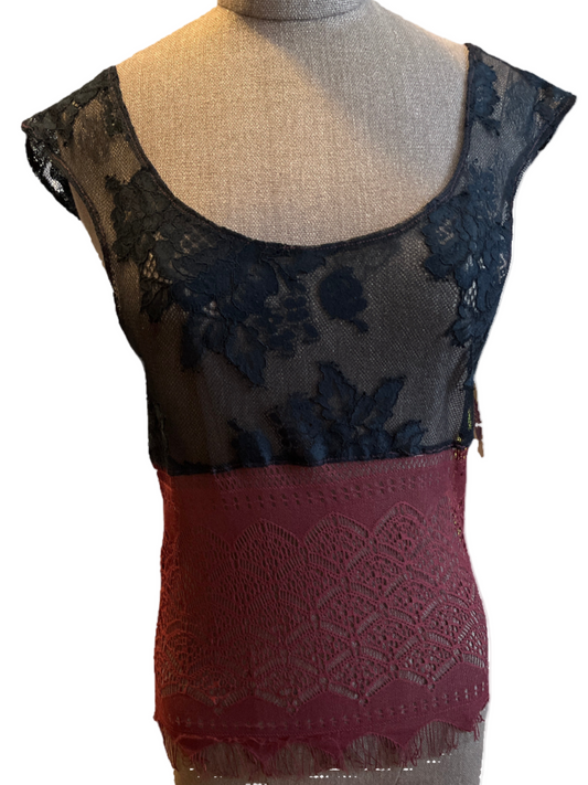 RTS 1 of 1 two tone sheer top (XS)
